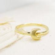 Crescent Moon Ring in Gold, Moon Ring, Adjustable Ring, Free Size Ring