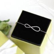 Bridesmaid gifts - Set of 5 - Infinity bracelet with crystal