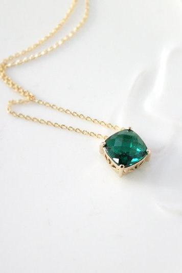 Emerald Necklace, Green Emerald Necklace, Bridesmaid Necklace, Deep Green Necklace,stone In Bezel, Glass Stone